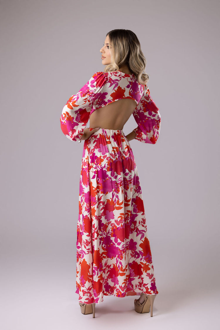 Long dress with long sleeves